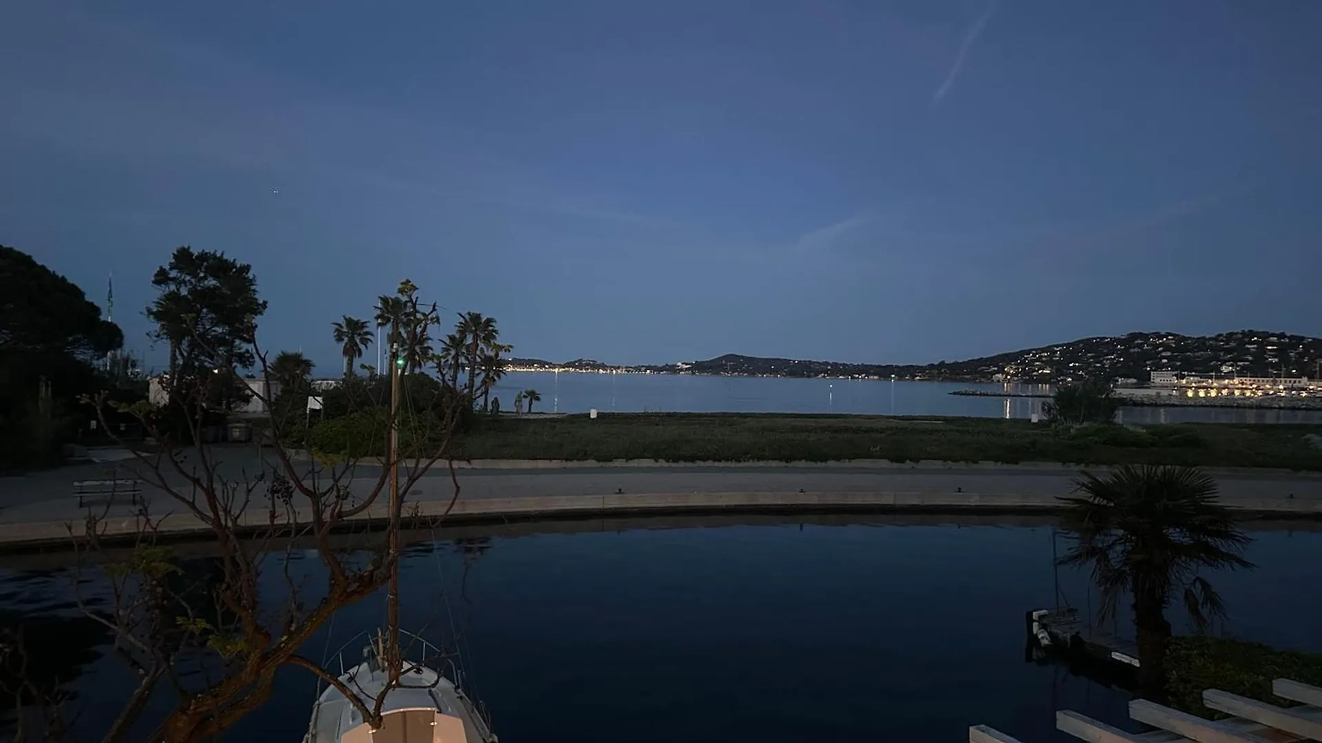 Apartment La Plage Grand Appt Vue Mer Grimaud