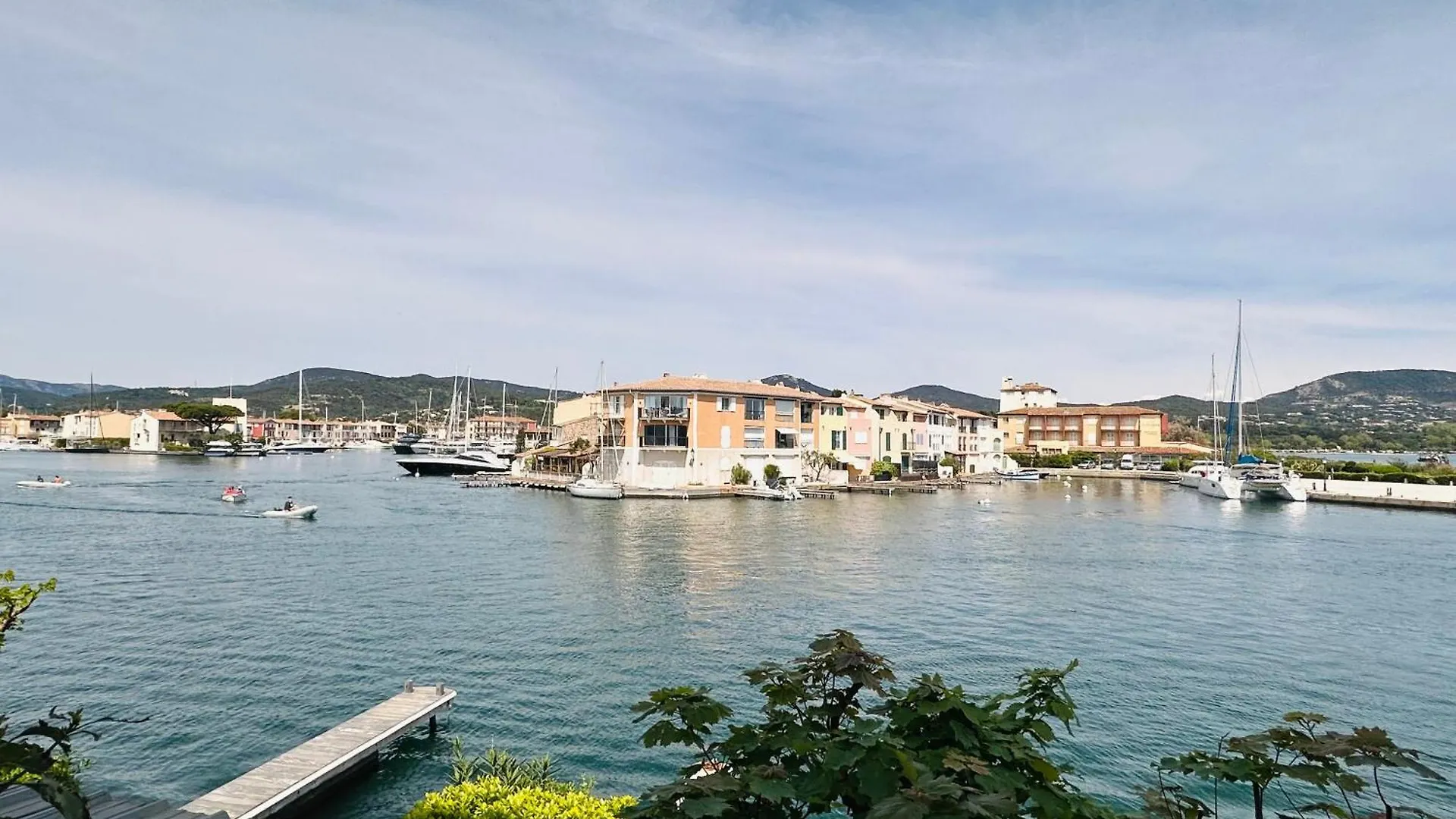 La Plage Grand Appt Vue Mer Grimaud 0*,  France